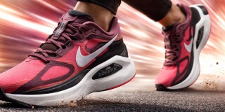 Nike Structure Plus: Comfort, Stability and Energy from the First Steps