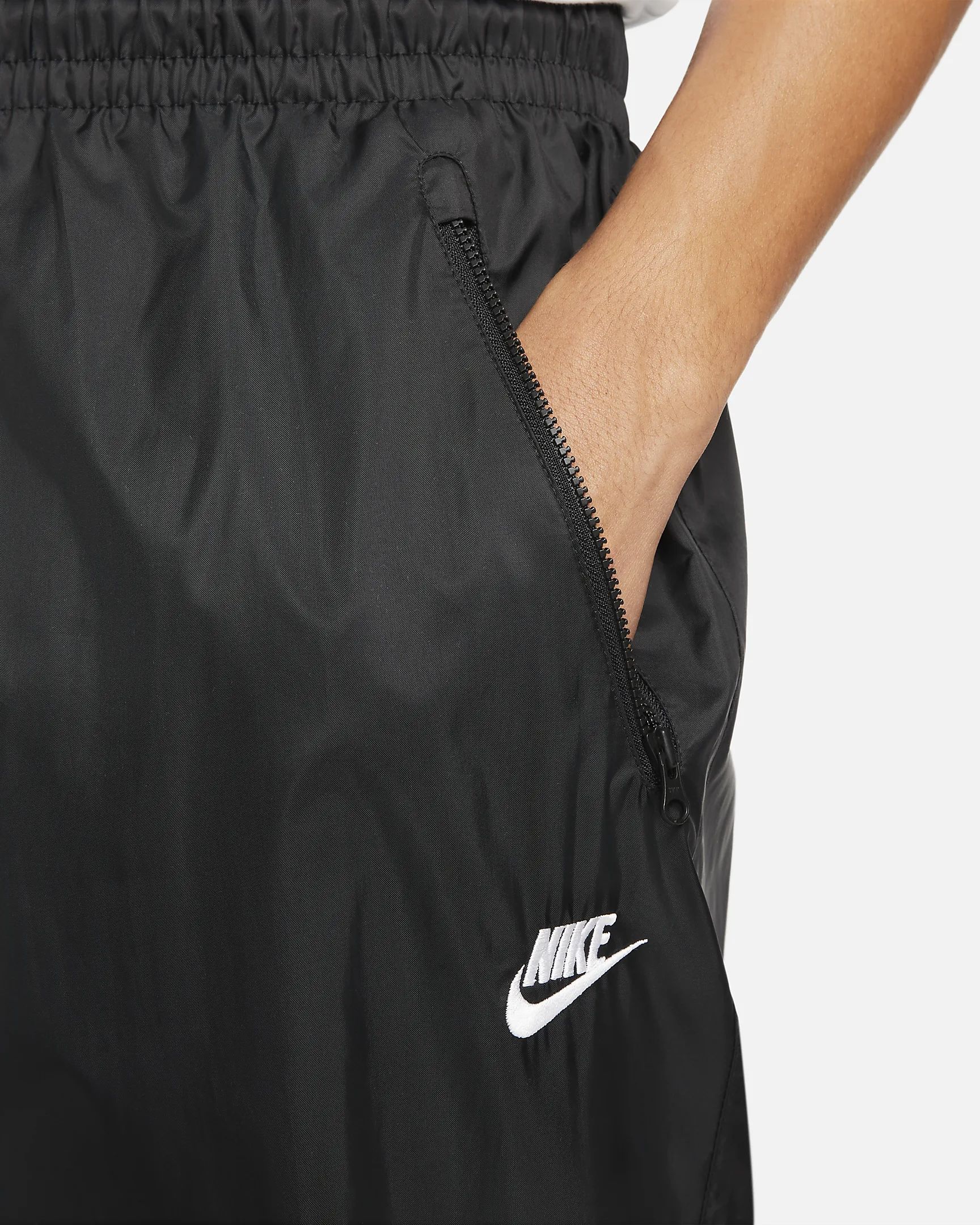 Nike Windrunner Woven Lined Pants (NKDX0653011) in Moldova for the